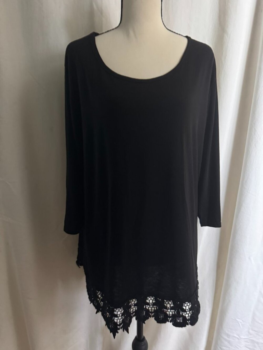 Southern Grace Black Tunic Top, Size XL
